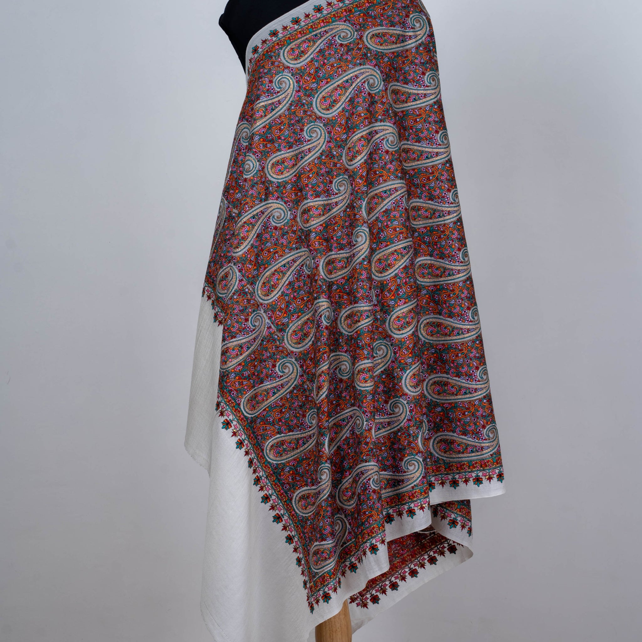 Ivory Wool Shawl with Classic Paisley Motifs