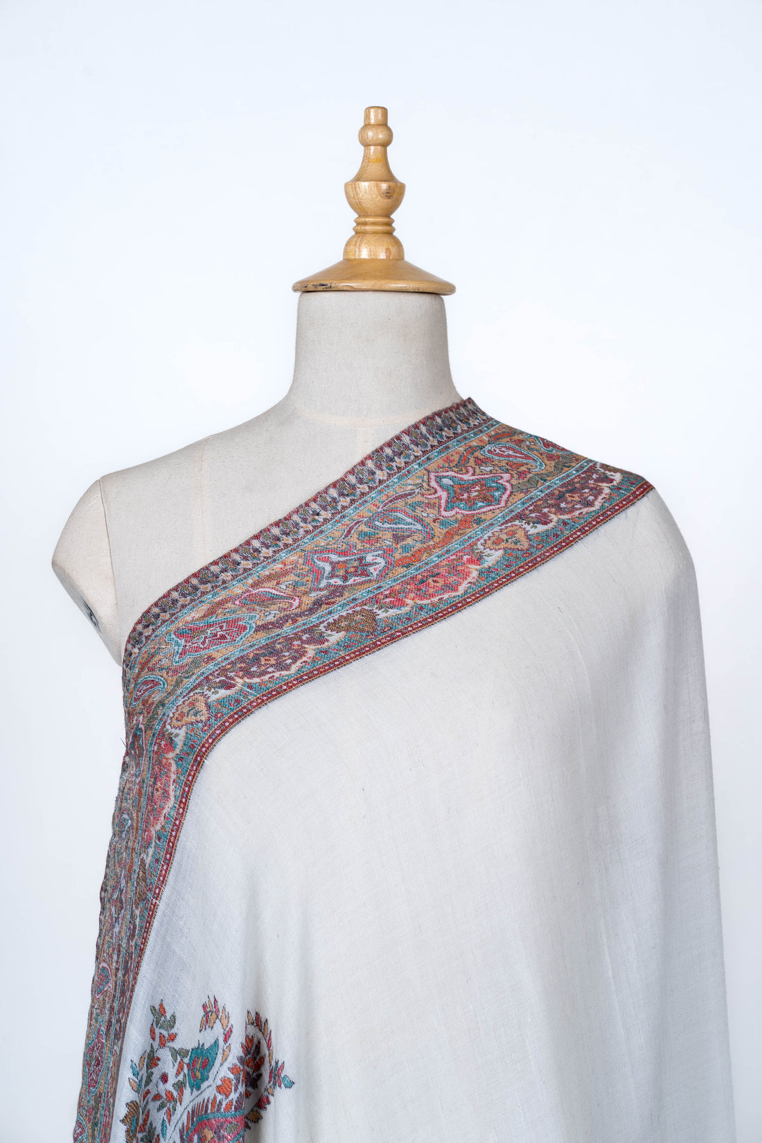 Ivory Elegance Wool Shawl with Kashmir-Inspired Paisley Borders