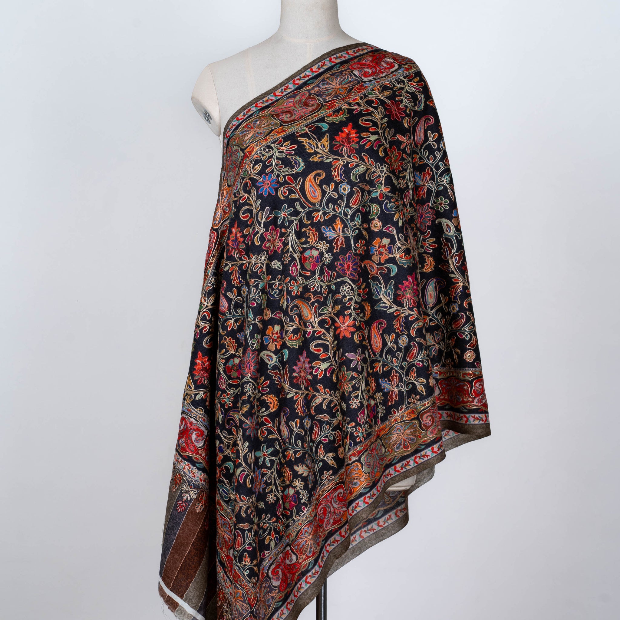 Noir Bloom Dupatta with Kalamkari Artistry