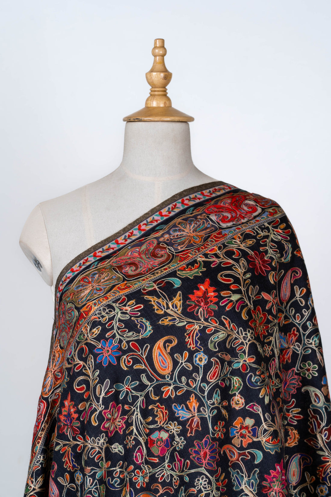 Noir Bloom Dupatta with Kalamkari Artistry