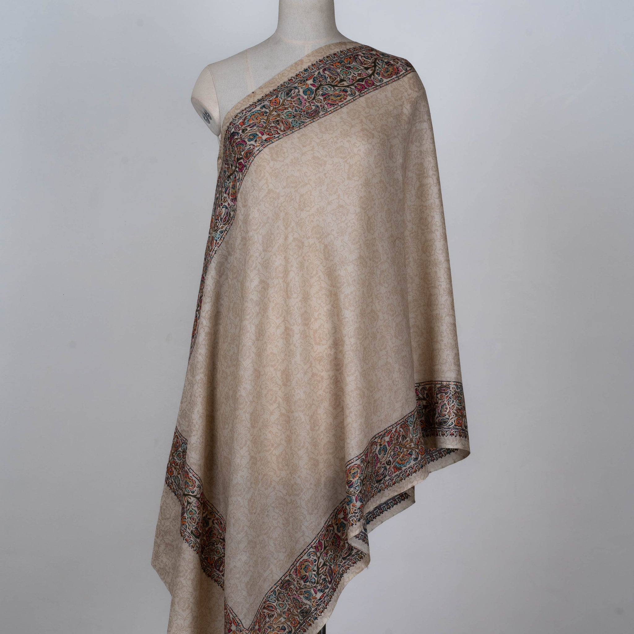 Ivory Grace Dupatta with Kalamkari Accents