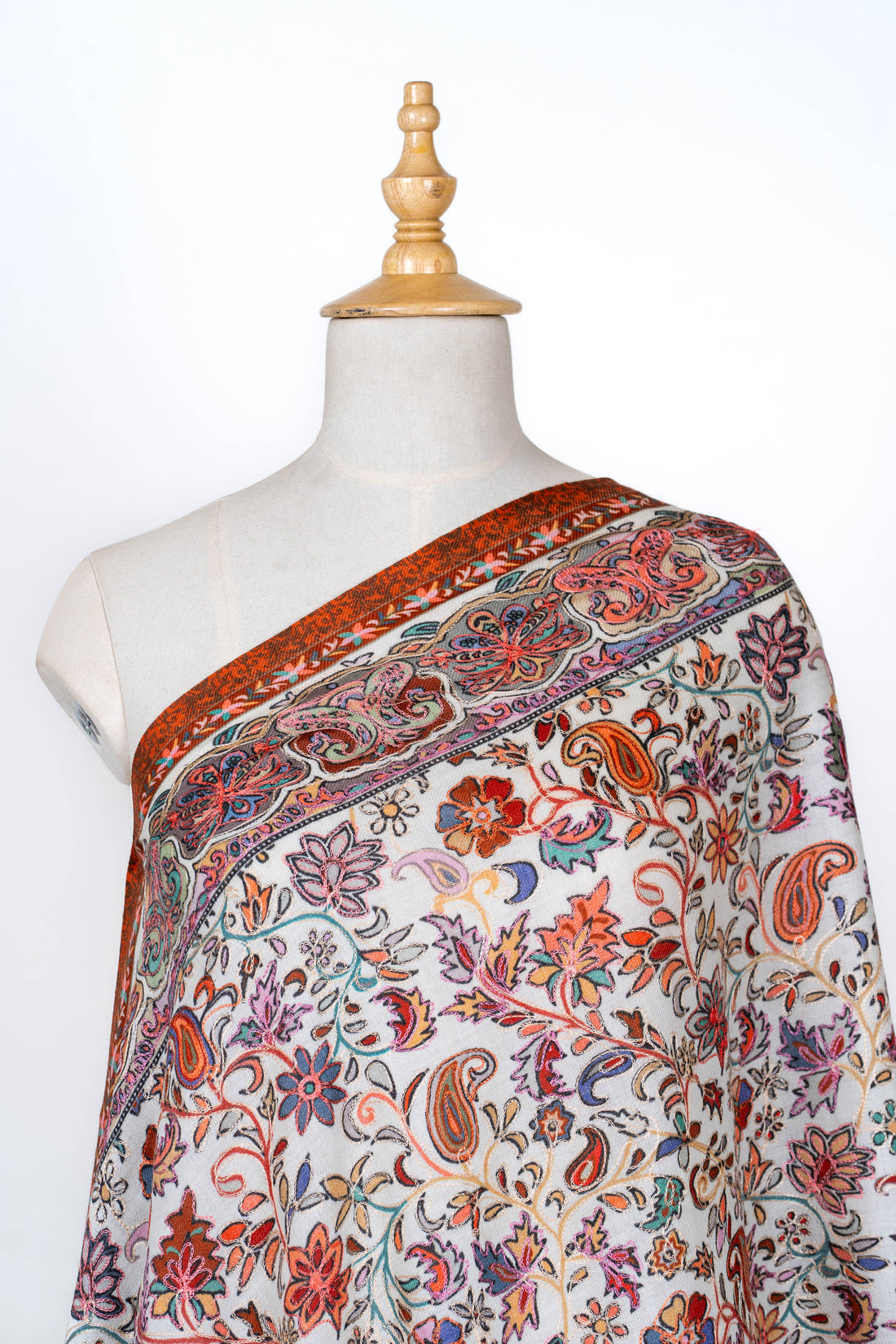 Ivory Garden Dupatta with Kalamkari Floral Patterns